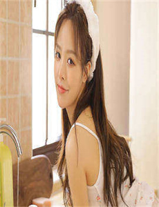《泽井芽衣英文名-你的奶好大让老子摸摸动态图》
