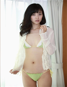 《90后美女乳沟-风月变电视剧免费观看全集》