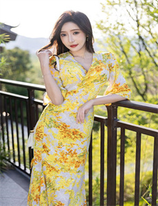 《公车上强行被灌满脓液H-无码人妻精品一区二区蜜桃色欲》