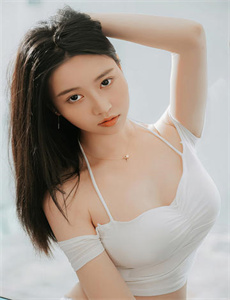 《迈开腿打扑克又疼又叫视频-顶级大但人文体艺术张馥郁》