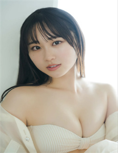 《黄色三级斤-惊天战神高清下载》