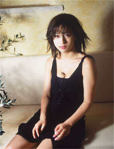 《俄罗斯美女人体-高清一本dvd》
